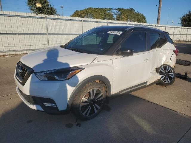 2020 Nissan Kicks SR