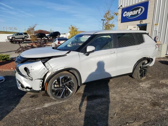 2023 Mitsubishi Outlander SE