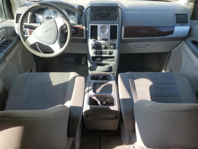 2010 Chrysler Town & Country Touring