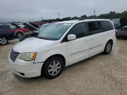 Chrysler Vehiculos salvage en venta: 2010 Chrysler Town & Country Touring