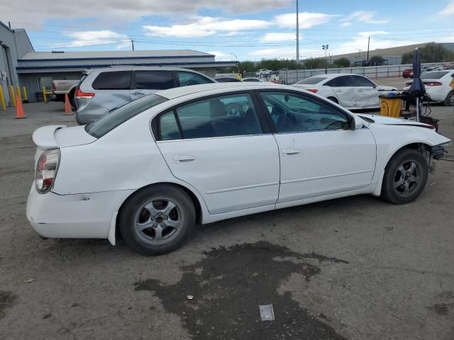 2004 Nissan Altima Base