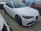 2022 Alfa Romeo Giulia Super