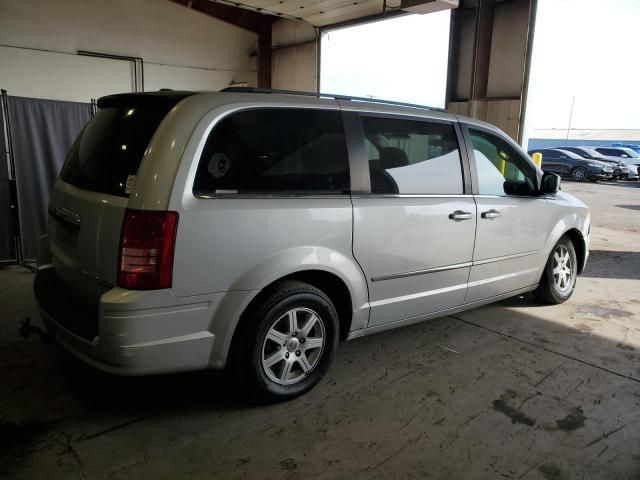 2010 Chrysler Town & Country Touring