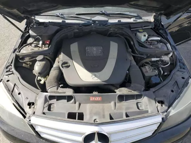 2011 Mercedes-Benz C300