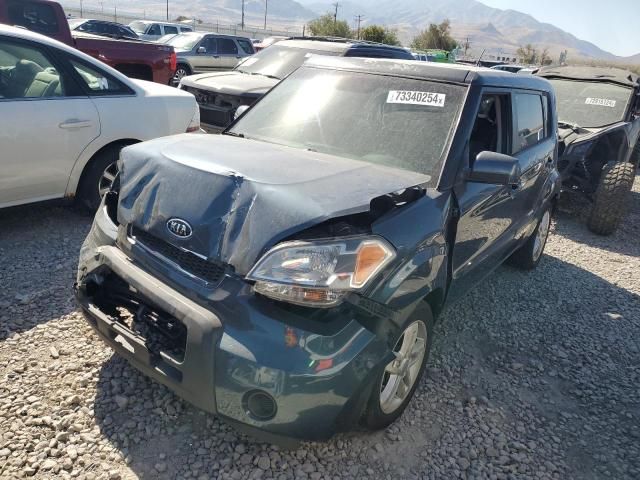 2011 KIA Soul +