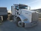 2013 Kenworth Construction T800