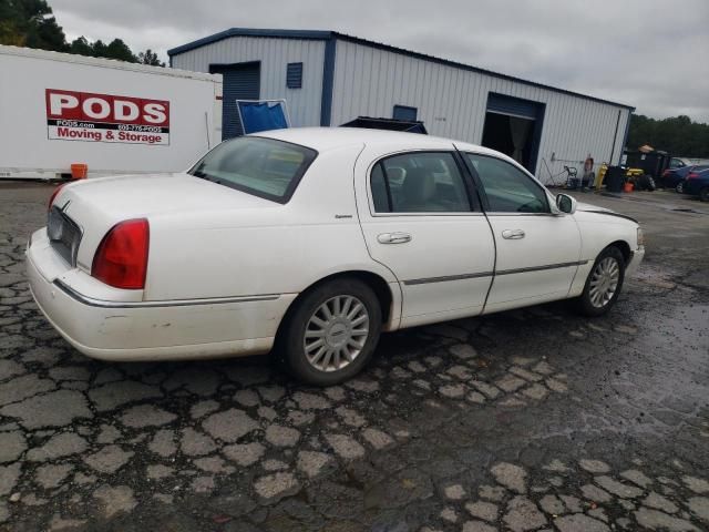 2005 Lincoln Town Car Signature