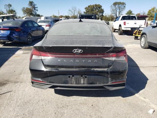 2021 Hyundai Elantra SE