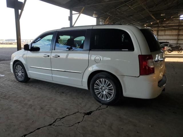 2013 Chrysler Town & Country Limited