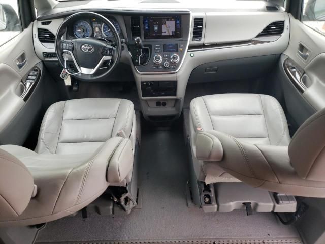 2015 Toyota Sienna XLE