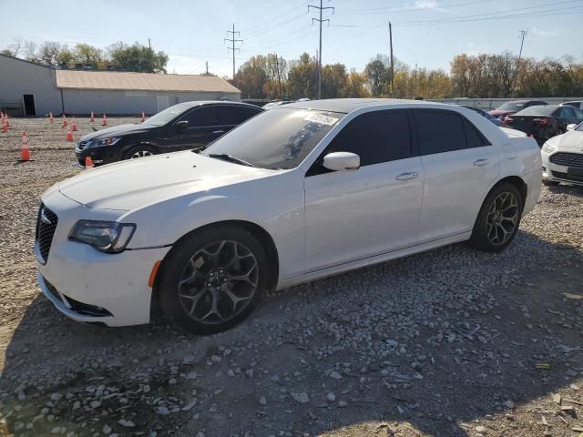 2016 Chrysler 300 S