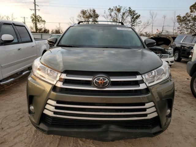 2019 Toyota Highlander SE