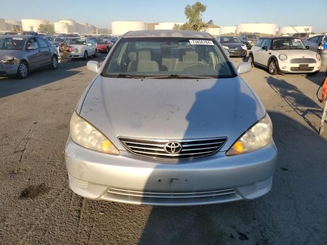 2005 Toyota Camry LE