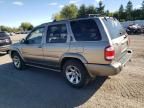 2004 Nissan Pathfinder LE