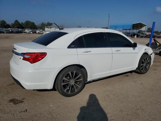 2014 Chrysler 200 Touring