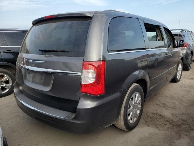 2016 Chrysler Town & Country LX