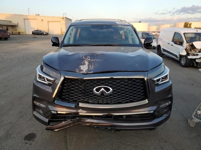 2022 Infiniti QX80 Luxe