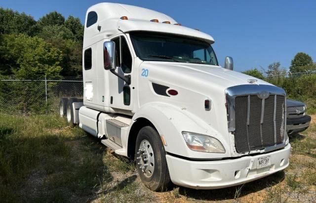 2013 Peterbilt 587