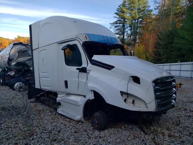 2019 Freightliner Cascadia 126