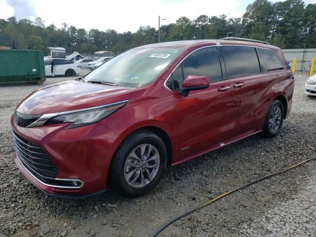 2021 Toyota Sienna XLE