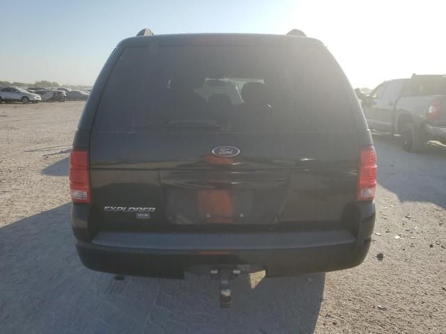 2004 Ford Explorer XLT