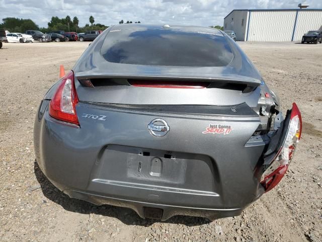 2011 Nissan 370Z Base