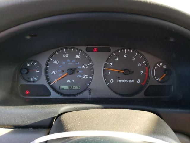 2000 Nissan Sentra Base