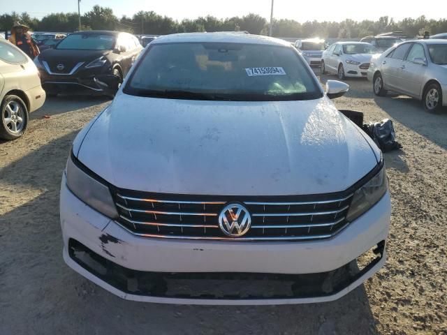 2016 Volkswagen Passat SE