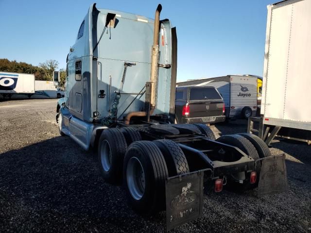 2012 Peterbilt 587