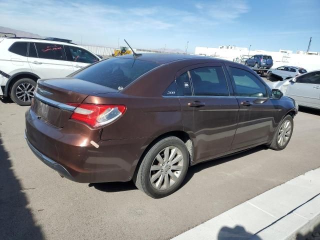 2013 Chrysler 200 Touring