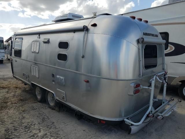 2016 Airstream Internatio