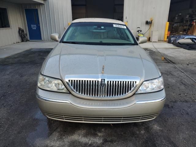 2008 Lincoln Town Car Signature Limited