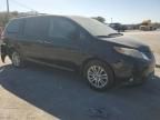 2014 Toyota Sienna XLE