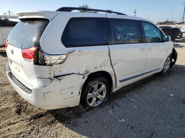 2013 Toyota Sienna LE