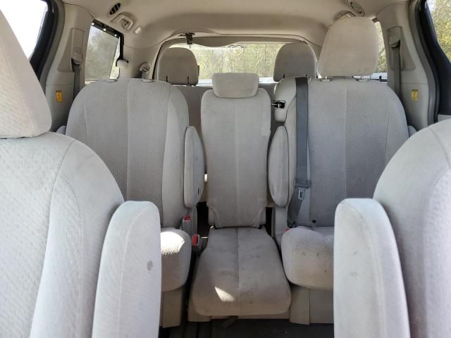 2012 Toyota Sienna LE