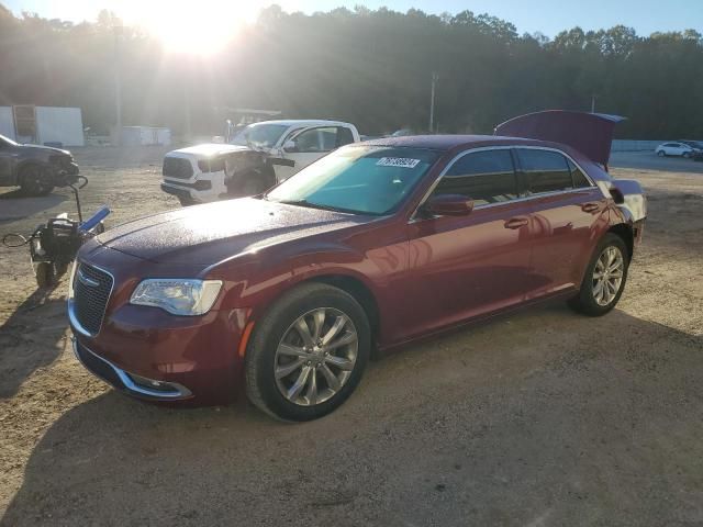 2018 Chrysler 300 Touring