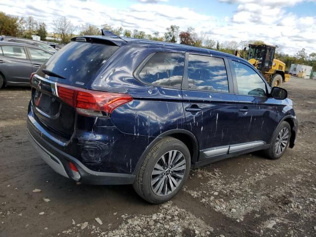 2020 Mitsubishi Outlander SE