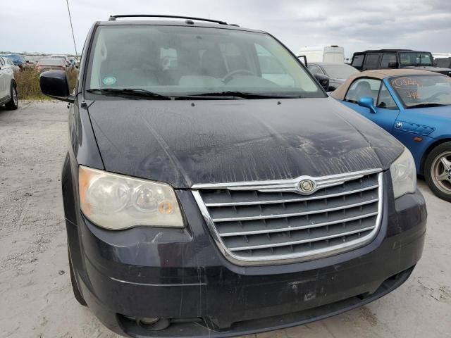 2010 Chrysler Town & Country Touring