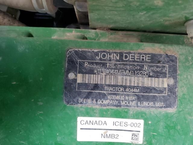 2021 John Deere 4044M