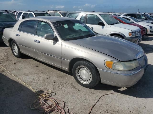 2002 Lincoln Town Car Executive