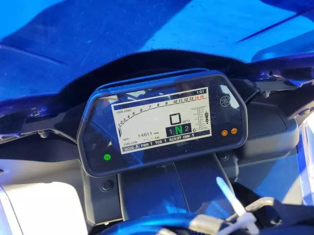 2023 Yamaha YZFR1