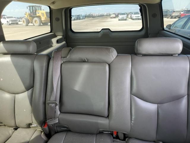 2004 Chevrolet Suburban C1500