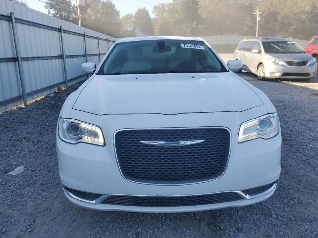 2017 Chrysler 300 Limited