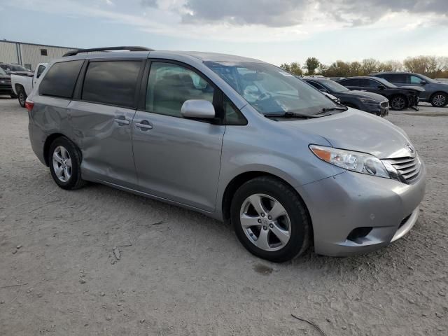 2015 Toyota Sienna LE