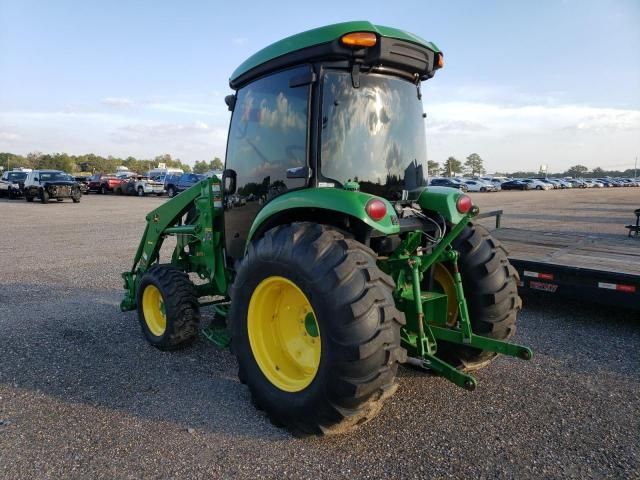 2015 John Deere 4052R