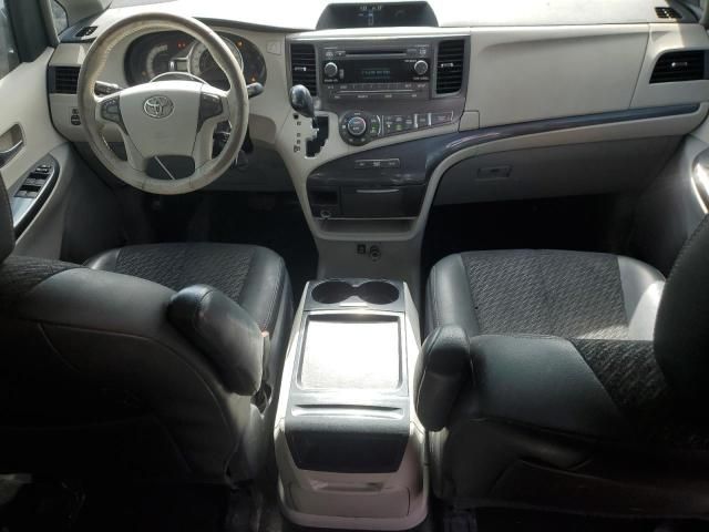 2011 Toyota Sienna Sport