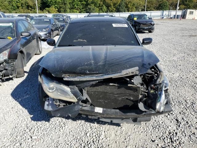 2013 Chrysler 200 Touring