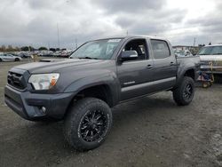 Carros salvage sin ofertas aún a la venta en subasta: 2014 Toyota Tacoma Double Cab