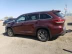 2017 Toyota Highlander SE