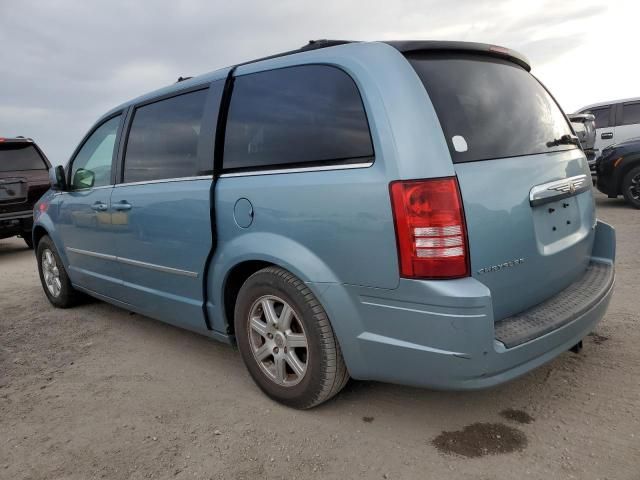 2010 Chrysler Town & Country Touring